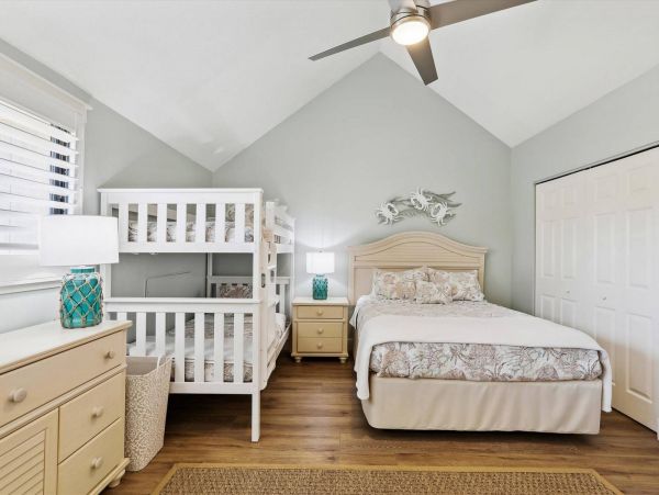 Lovely Condo with 3 Bedrooms & Great Amenities
