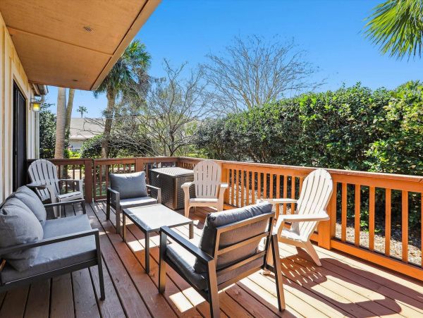 Lovely Condo with 3 Bedrooms & Great Amenities