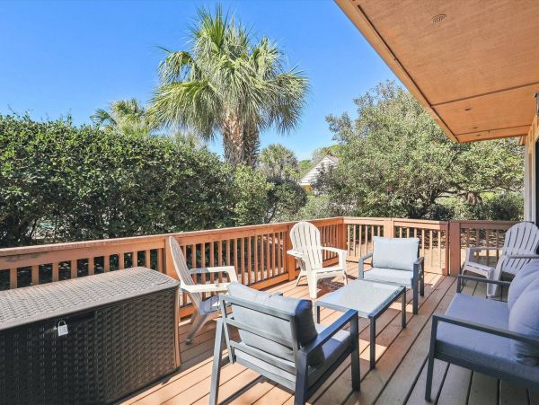 Lovely Condo with 3 Bedrooms & Great Amenities