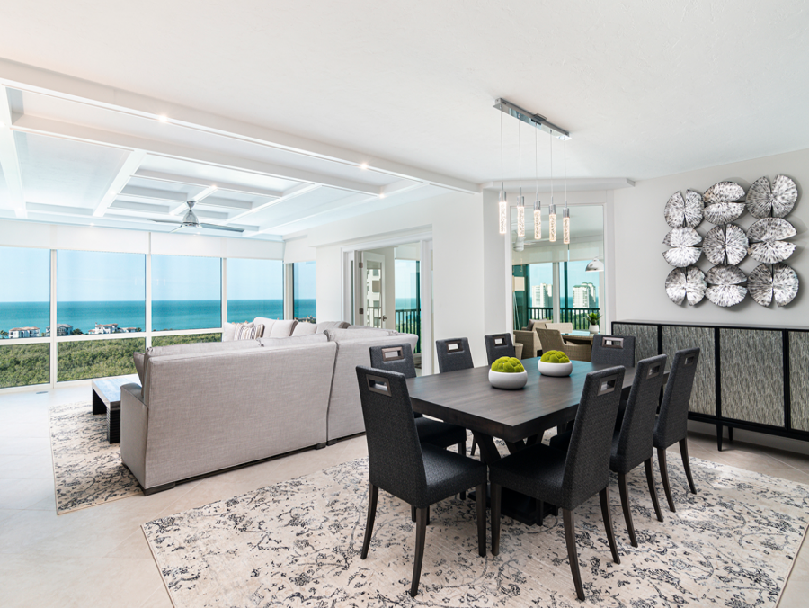 Luxury Penthouse with great view North Naples