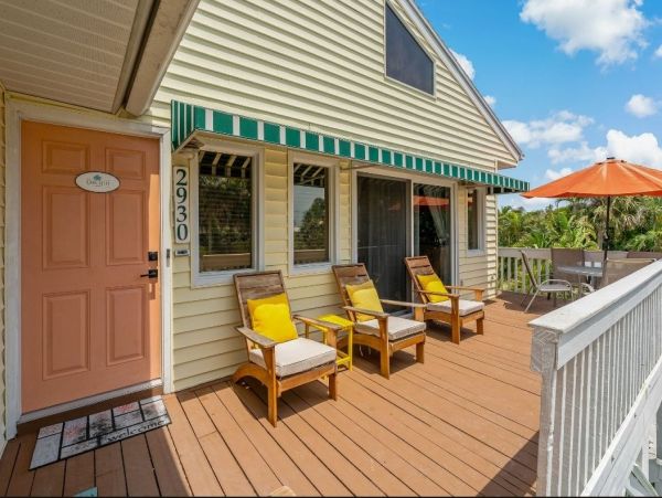 Longboat Key Two Bedroom Vacation Condo with Beach Across the Street