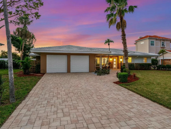 Gorgeous 3 Bedroom Rental in Longboat Key