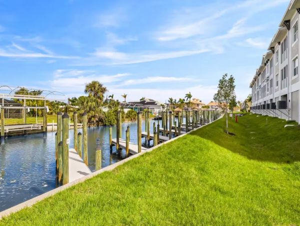 Canal Front Two Bedroom Vacation Rental in Cape Coral