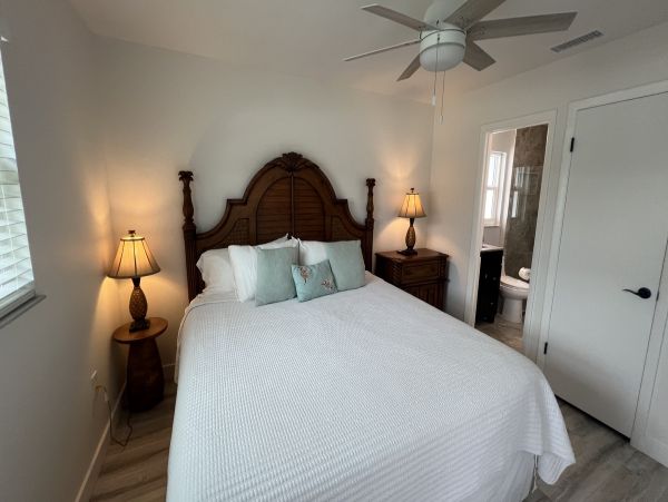 Beautiful Single-Level Home with Patio in Bradenton