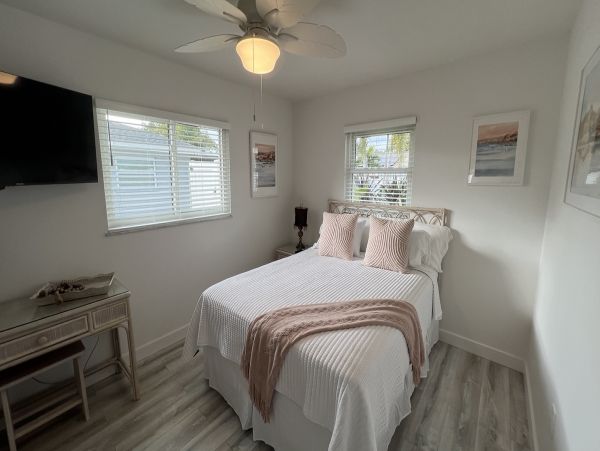 Beautiful Single-Level Home with Patio in Bradenton