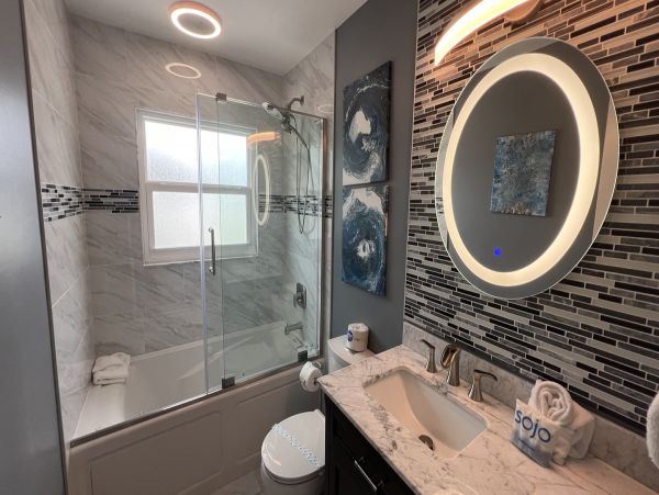 Beautiful Single-Level Home with Patio in Bradenton