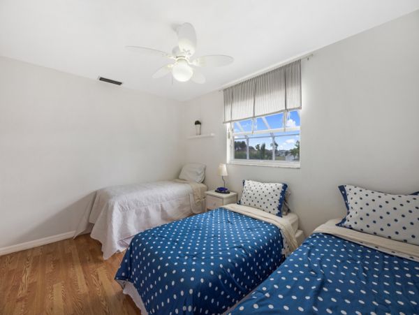 Cape Coral Vacation Home Three Bedroom