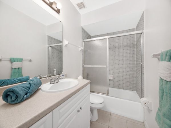 Cape Coral Vacation Home Three Bedroom