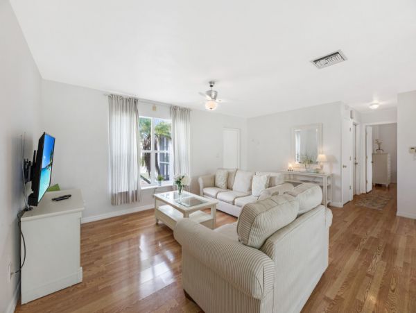 Cape Coral Vacation Home Three Bedroom