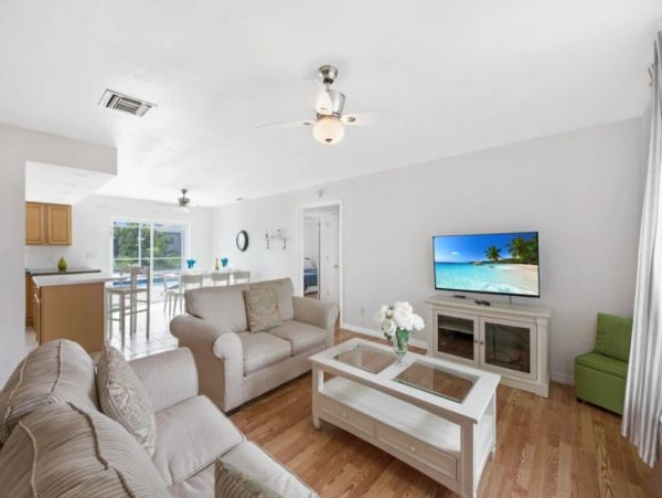 Cape Coral Vacation Home Three Bedroom
