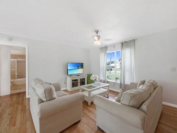 Cape Coral Vacation Home Three Bedroom