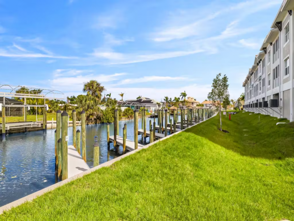 Single Level Condo with 2 Bedroom, Shared Pool in Cape Coral