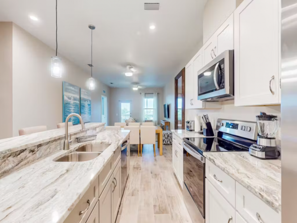 Single Level Condo with 2 Bedroom, Shared Pool in Cape Coral