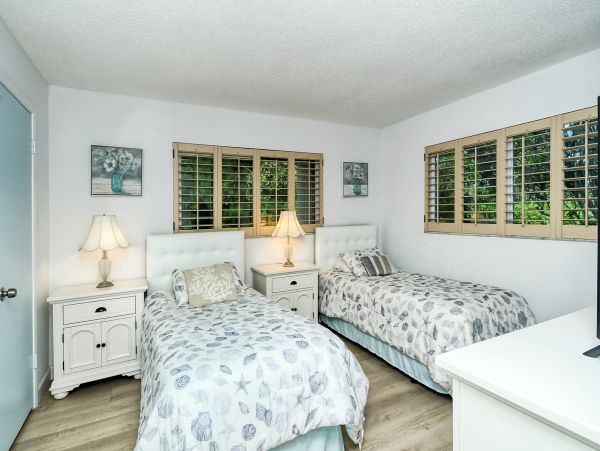 Great Vacation Condo Two bedroom in Longboat Key