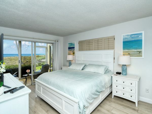 Great Vacation Condo Two bedroom in Longboat Key