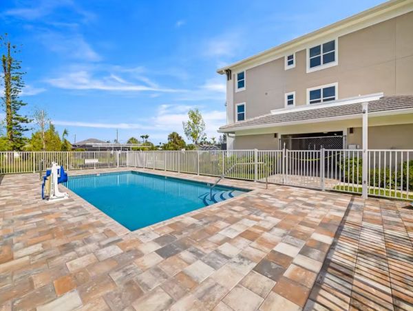 Cape Coral Three Bedroom Canal Front Vacation Condo