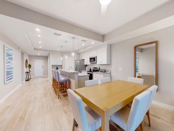 Cape Coral Three Bedroom Canal Front Vacation Condo
