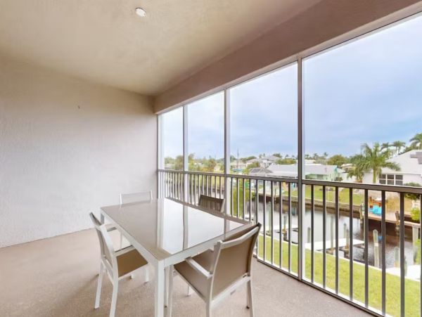 Cape Coral Three Bedroom Canal Front Vacation Condo