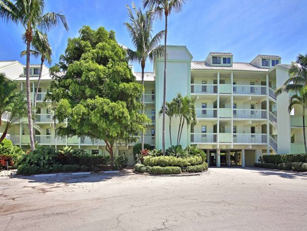 Captiva Vacation Condo Walk to Beach