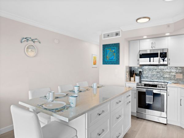 Captiva Vacation Condo Walk to Beach
