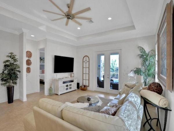 Beautiful Naples 3 Bedroom Home with Private Pool
