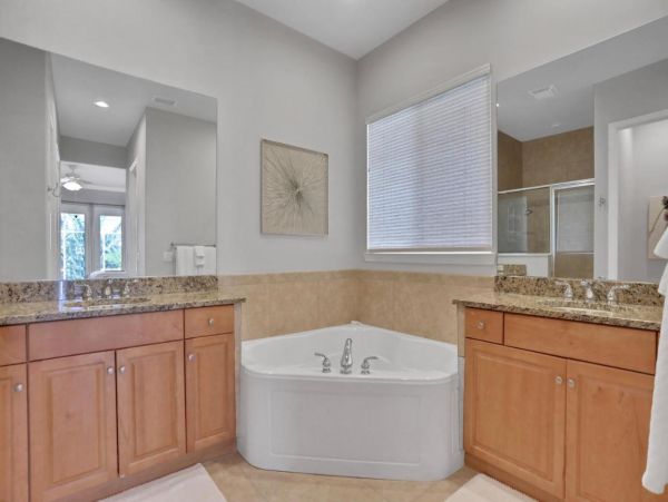 Beautiful Naples 3 Bedroom Home with Private Pool