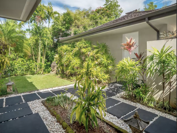 Luxury Awaits Villa in Princeville