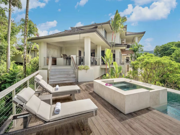Luxury Awaits Villa in Princeville