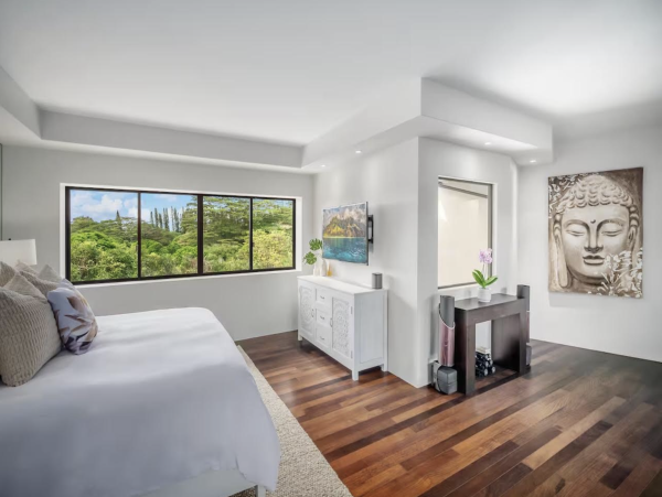 Luxury Awaits Villa in Princeville