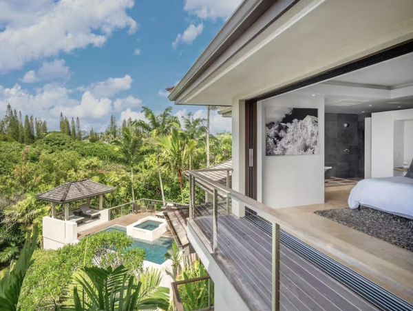 Luxury Awaits Villa in Princeville