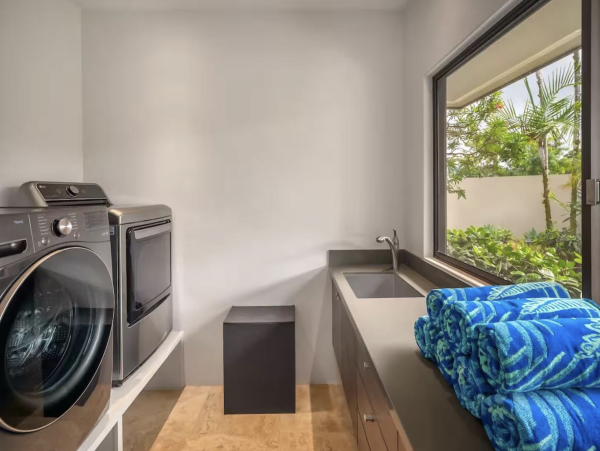 Luxury Awaits Villa in Princeville