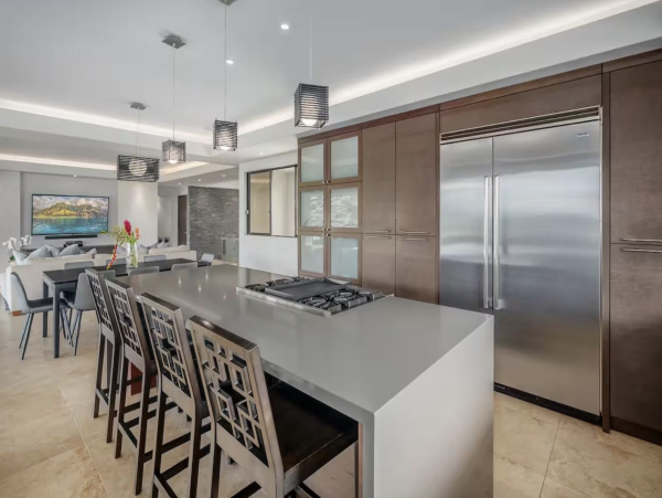 Luxury Awaits Villa in Princeville