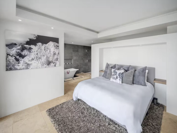 Luxury Awaits Villa in Princeville