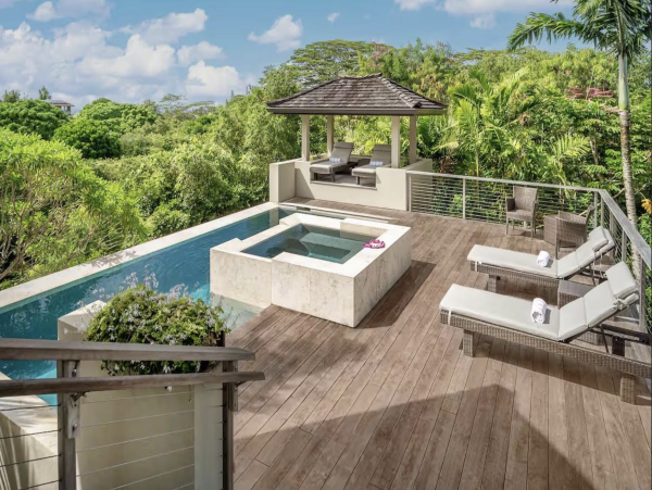 Luxury Awaits Villa in Princeville