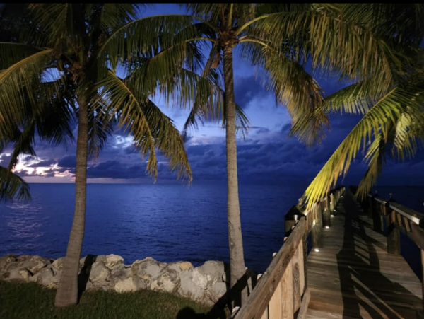 Long Key Luxury Vacation Villa Beachfront!
