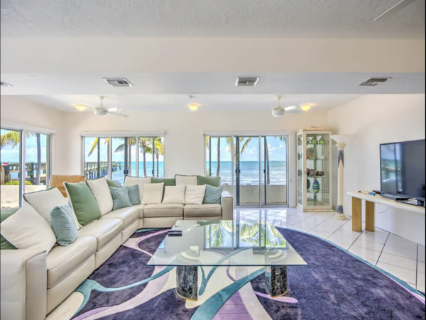 Long Key Luxury Vacation Villa Beachfront!