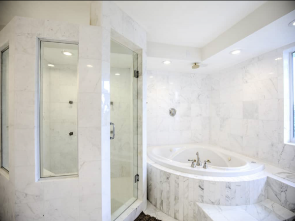 Long Key Luxury Vacation Villa Beachfront!