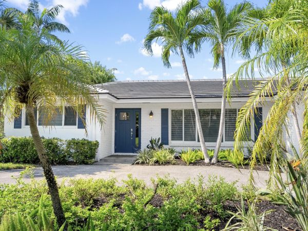Coastal Retreat in Singer Island with Private Pool & Walkable Beach Access