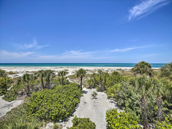 Beachfront Two Bedroom Vacation Rental in North Captiva Island