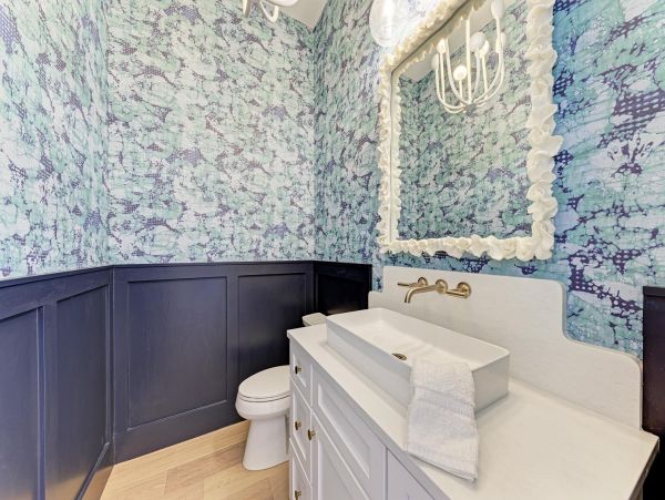 Beautiful Vacation Pool Home in Holmes Beach It Have it All!