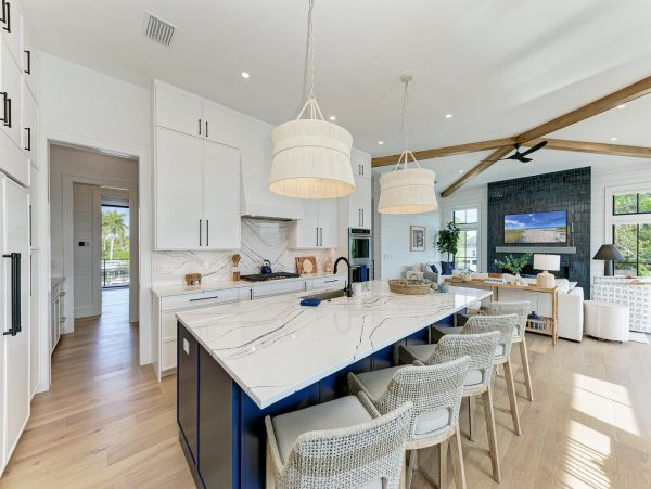 Beautiful Vacation Pool Home in Holmes Beach It Have it All!
