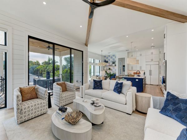 Beautiful Vacation Pool Home in Holmes Beach It Have it All!