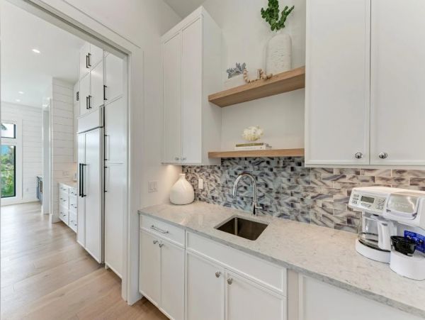 Beautiful Vacation Pool Home in Holmes Beach It Have it All!