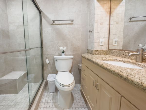 Lovely Siesta Key 2 Bedroom Condo with Ocean Views