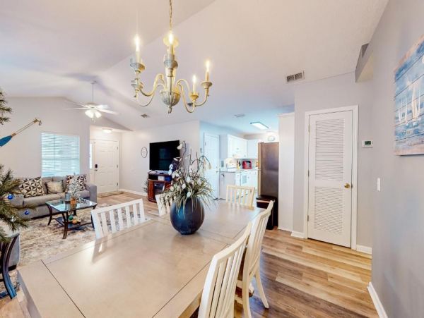 Vacation Home in Panama City Walk to Beach
