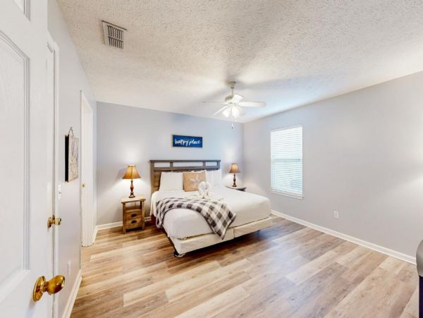 Vacation Home in Panama City Walk to Beach