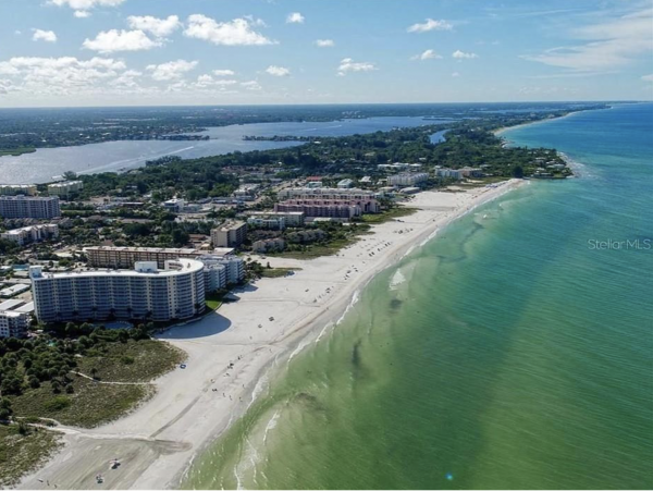 New Addition to the luxury Rental Market on Siesta Key.