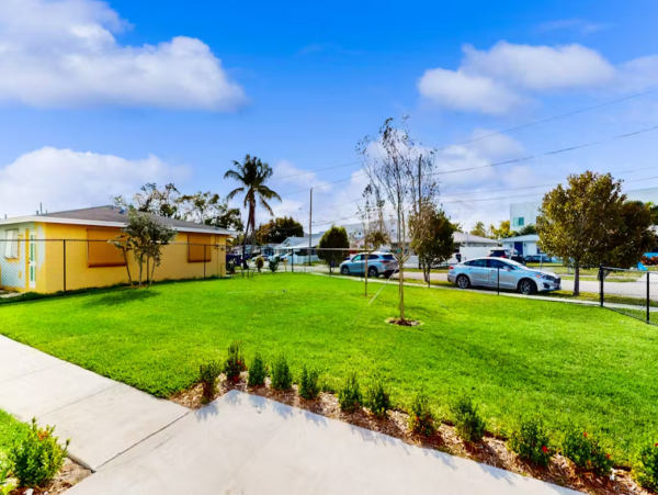 Hallandale Beach 3 Bedrooms, Sunlit Interiors & Close to Beach