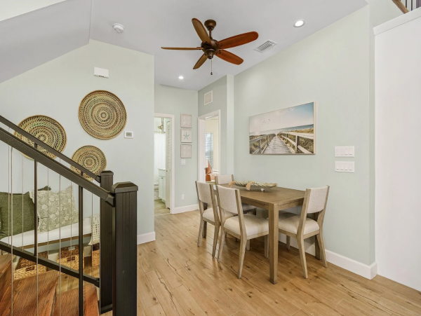 Fort Myers Canal Front Vacation Home with 3 Bedrooms
