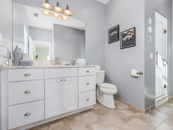 Fort Myers Canal Front Vacation Home with 3 Bedrooms